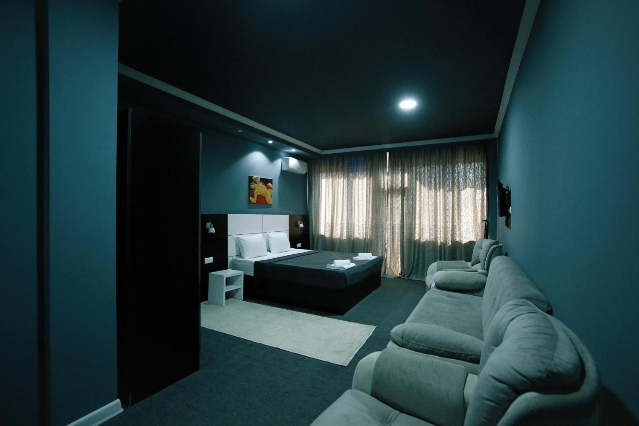 Hotel Rero Kutaisi Bagian luar foto
